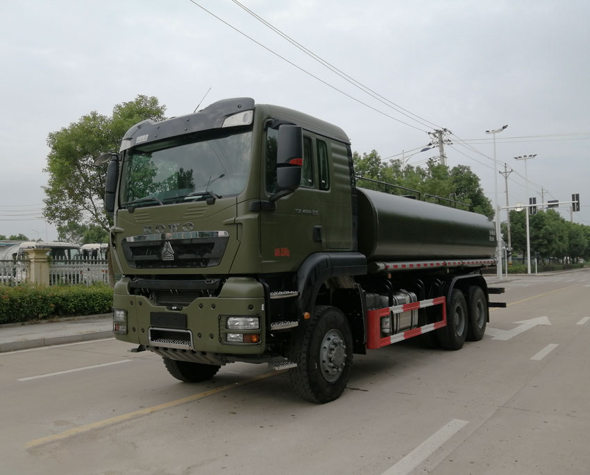 重汽豪沃400馬力-六驅綠化噴灑車