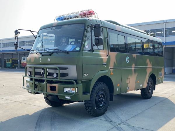 東風EQ6680ZT6D型四驅越野客車