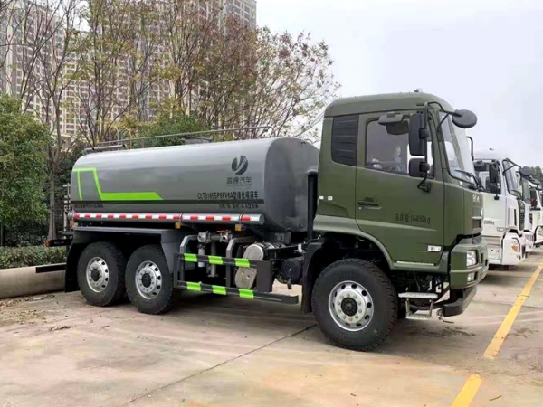 CLT5165GPSFV6A六驅綠化噴灑車