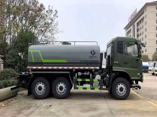 CLT5165GPSFV6A六驅綠化噴灑車