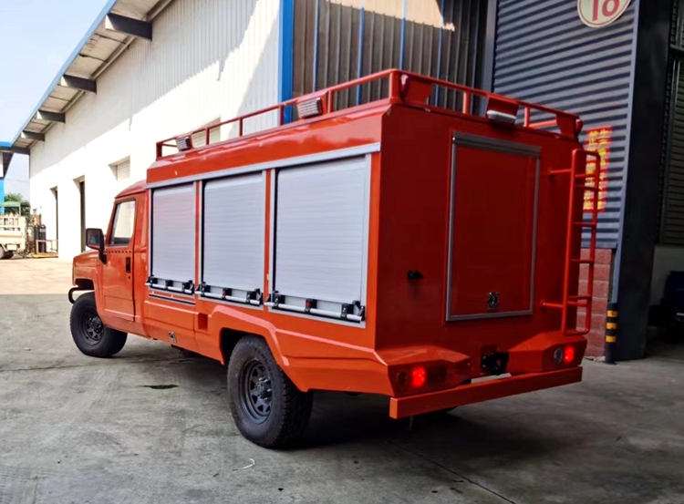 2方吉普越野供水車