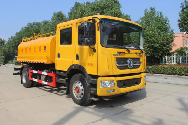 東風D9雙排灑水車